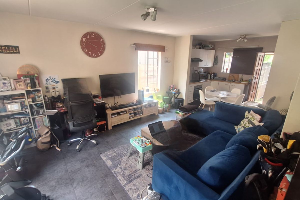 2 Bedroom Apartment Ideal For A Stater Home. - Photo 2