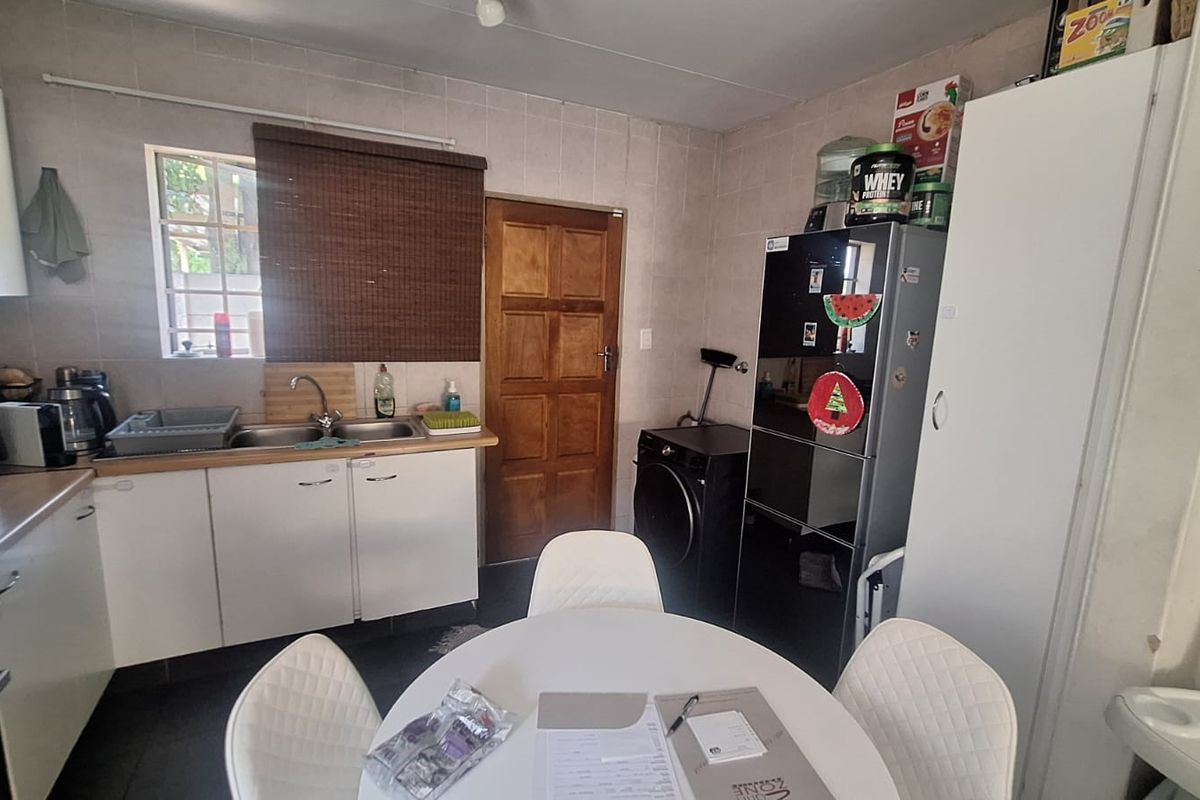 2 Bedroom Apartment Ideal For A Stater Home. - Photo 4