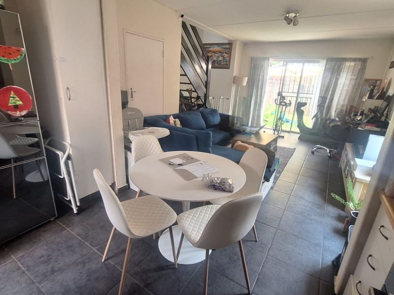 2 Bedroom Apartment Ideal For A Stater Home. - Photo 1