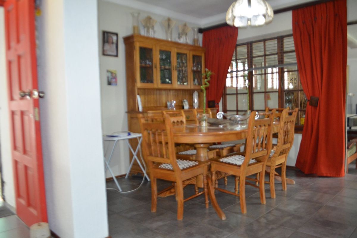 SPACIOUS 3 BEDROOM TOWNHOUSE FOR SALE IN KRUGERSDORP NORTH. - Photo 5