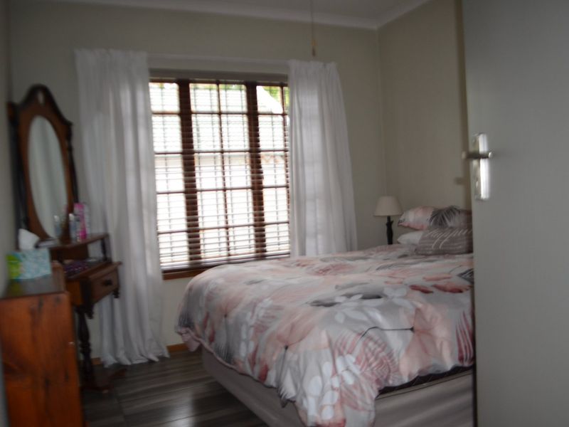 SPACIOUS 3 BEDROOM TOWNHOUSE FOR SALE IN KRUGERSDORP NORTH. - Photo 10