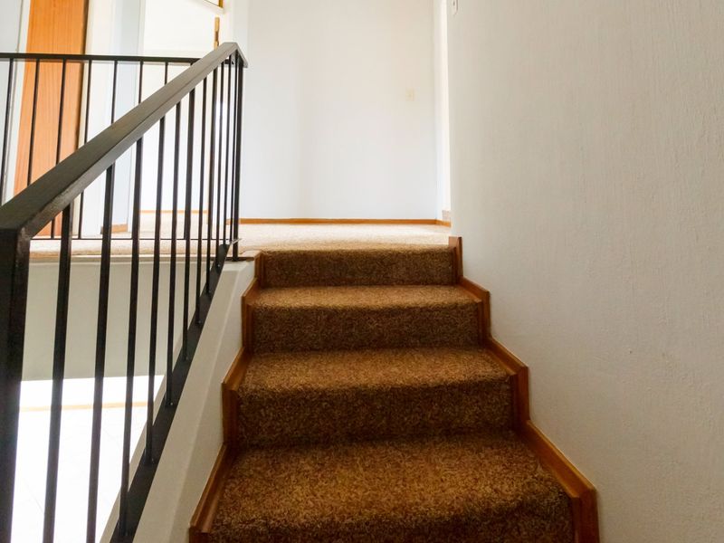 Spacious 3 Bed Duplex in Horizon View - Photo 9