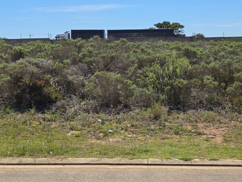 Industrial Stand For Sale... N2 Industrial Park... Mossel Bay. - Photo 9