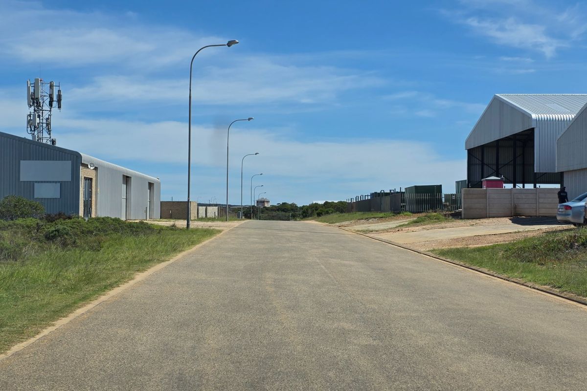 Industrial Stand For Sale... N2 Industrial Park... Mossel Bay. - Photo 4