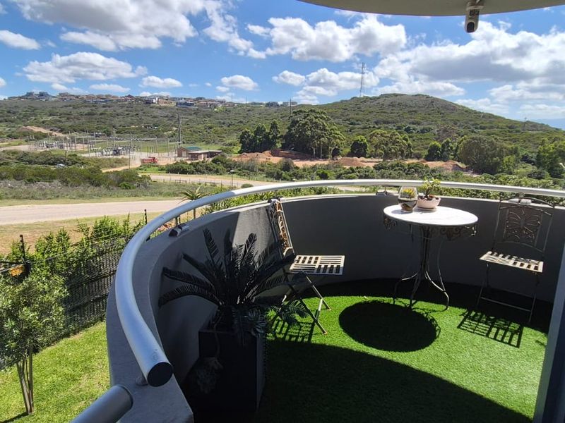 Beautiful Apartment... Garage and Parking... Inverter System !!! - Photo 10