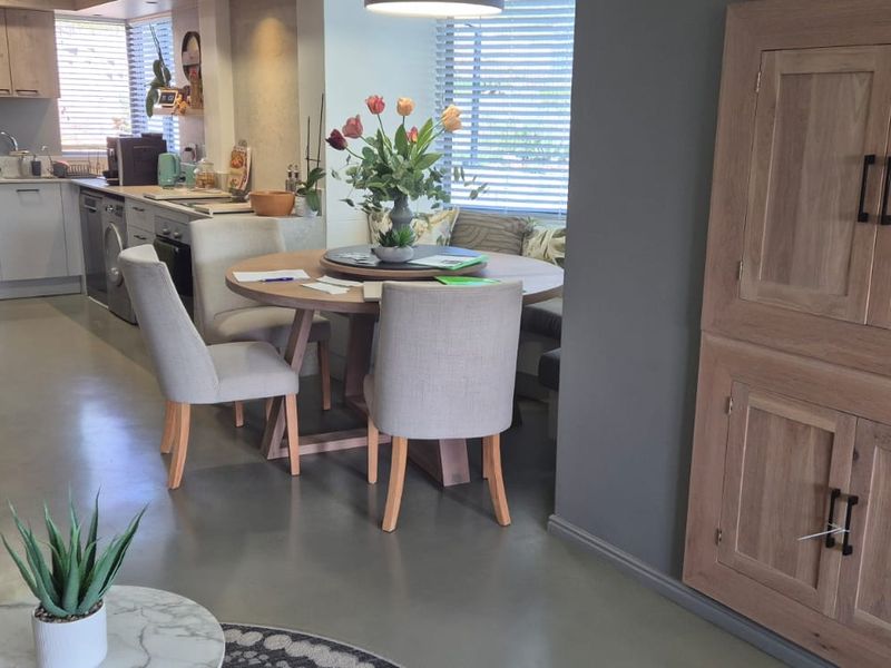 Beautiful Apartment... Garage and Parking... Inverter System !!! - Photo 3