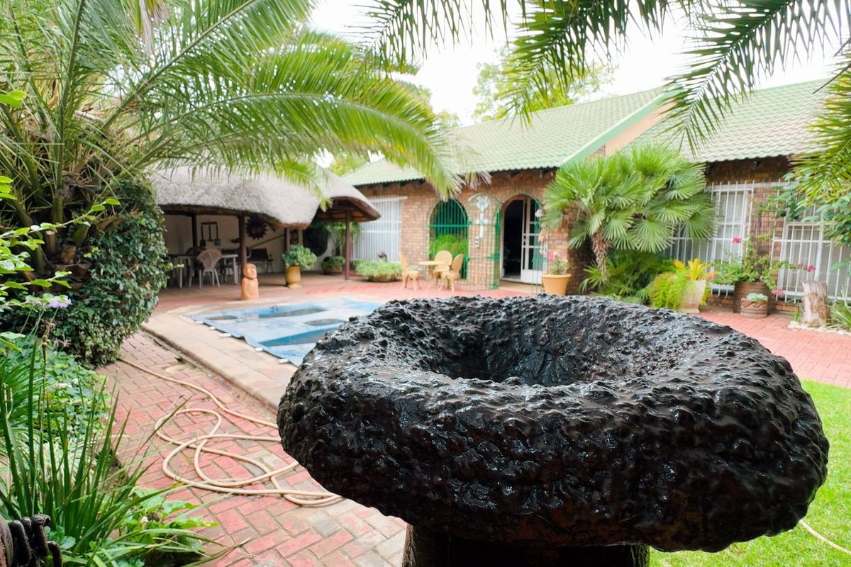 Fantastic four bedroom home in Arcon Park - Photo 3