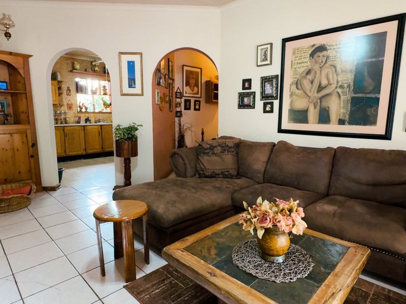 Fantastic four bedroom home in Arcon Park - Photo 6