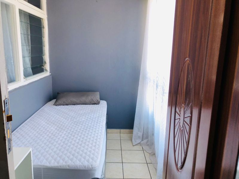 3 Bedrooms, 1 Bathroom Sharing Accommodation To Let In Durban Central, Durban  - Photo 6