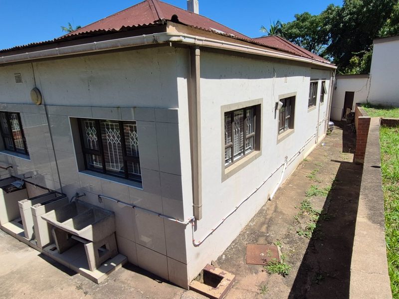 Spacious family Abode  - Photo 5