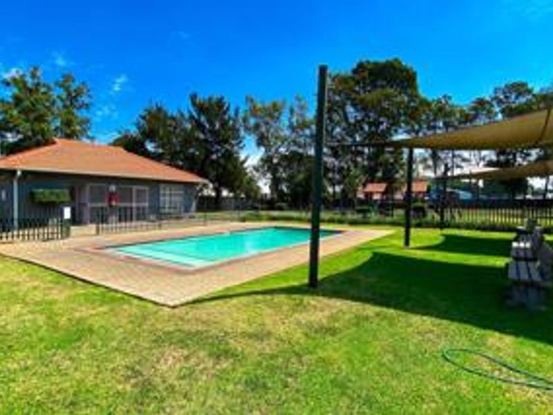 Secure Living, Golden Opportunity 2 bedroom units from R425 000 - Photo 10