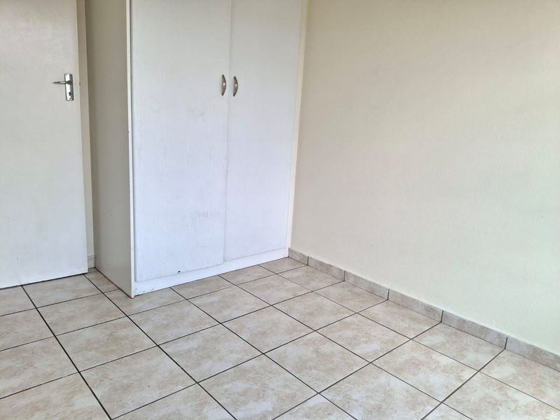 Secure Living, Golden Opportunity 2 bedroom units from R425 000 - Photo 7