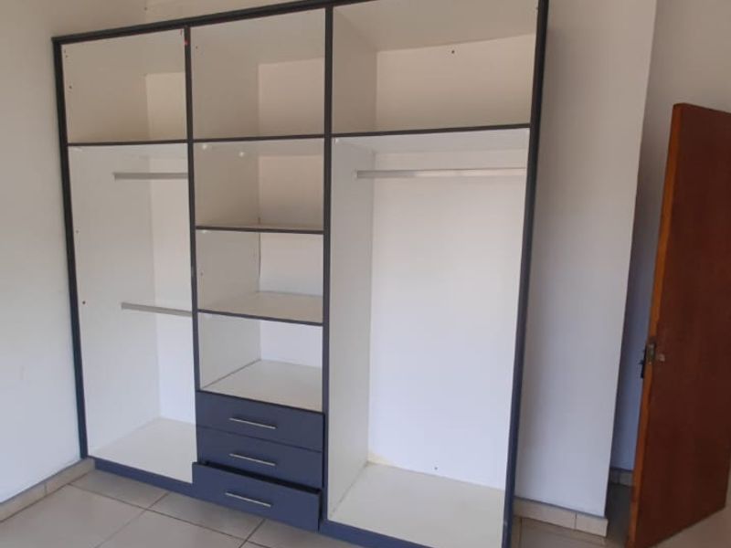 PRICED TO SELL – NEW TOWN FAMILY HOME! - Photo 3