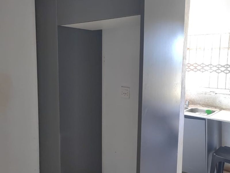 PRICED TO SELL – NEW TOWN FAMILY HOME! - Photo 4