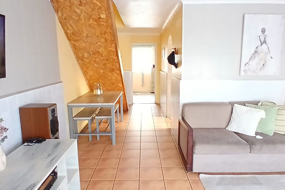Three bedroom house in sought after Strandfontein  - Photo 4