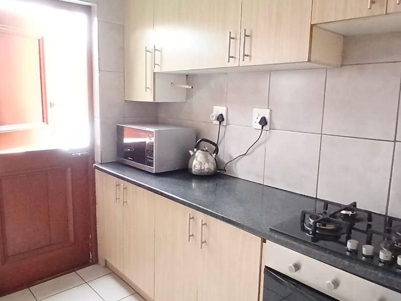 Three bedroom house in sought after Strandfontein  - Photo 9