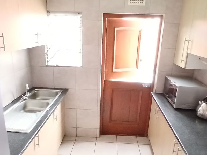 Three bedroom house in sought after Strandfontein  - Photo 10