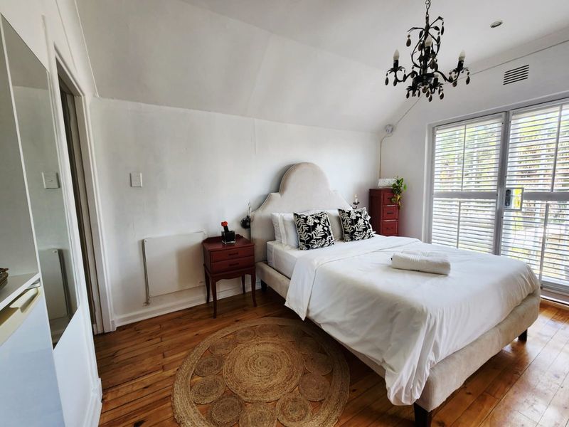 Spacious Entertainers Home with Seven Bedrooms in Old Place Knysna - Photo 10