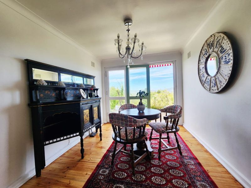 Spacious Entertainers Home with Seven Bedrooms in Old Place Knysna - Photo 8