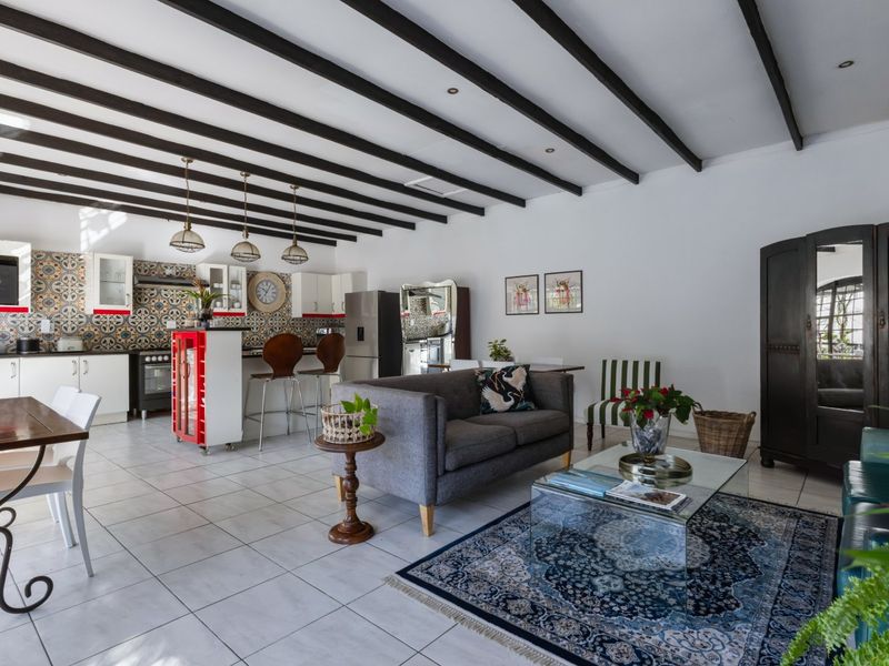Spacious Entertainers Home with Seven Bedrooms in Old Place Knysna - Photo 6