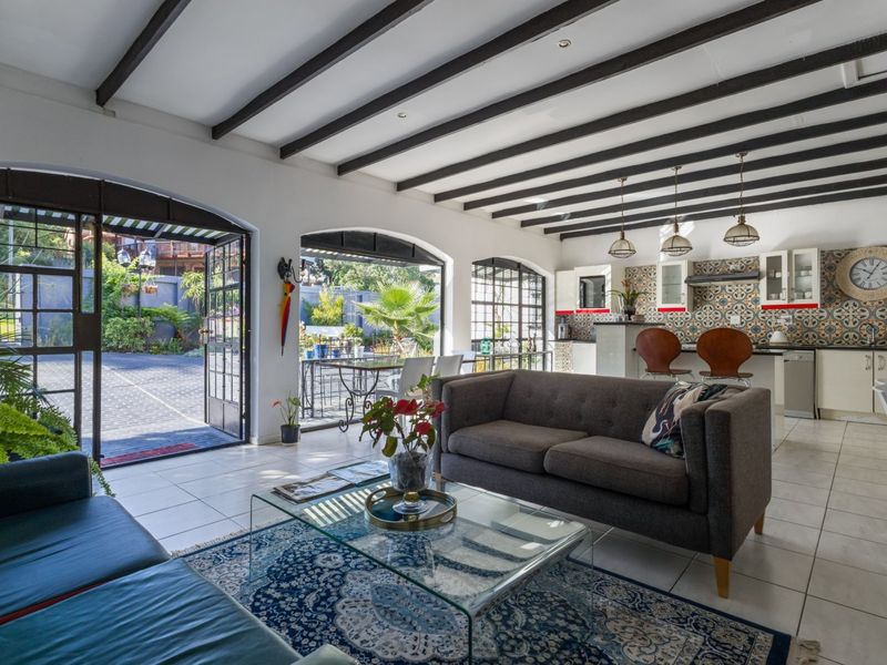 Spacious Entertainers Home with Seven Bedrooms in Old Place Knysna - Photo 7