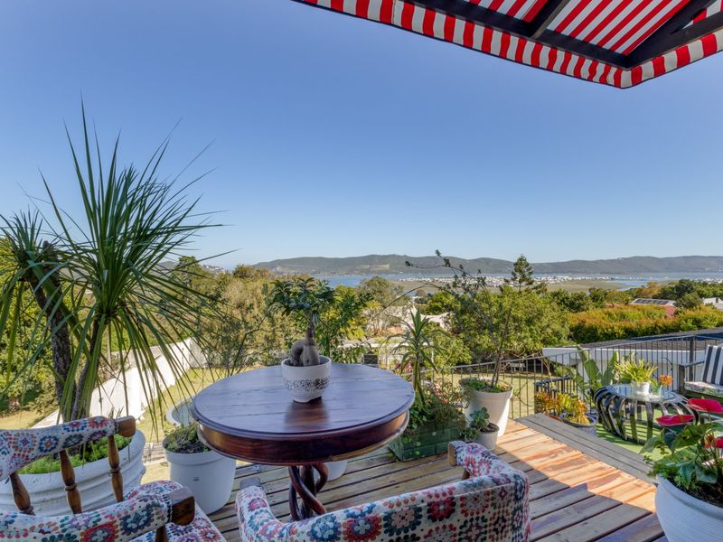 Spacious Entertainers Home with Seven Bedrooms in Old Place Knysna - Photo 2