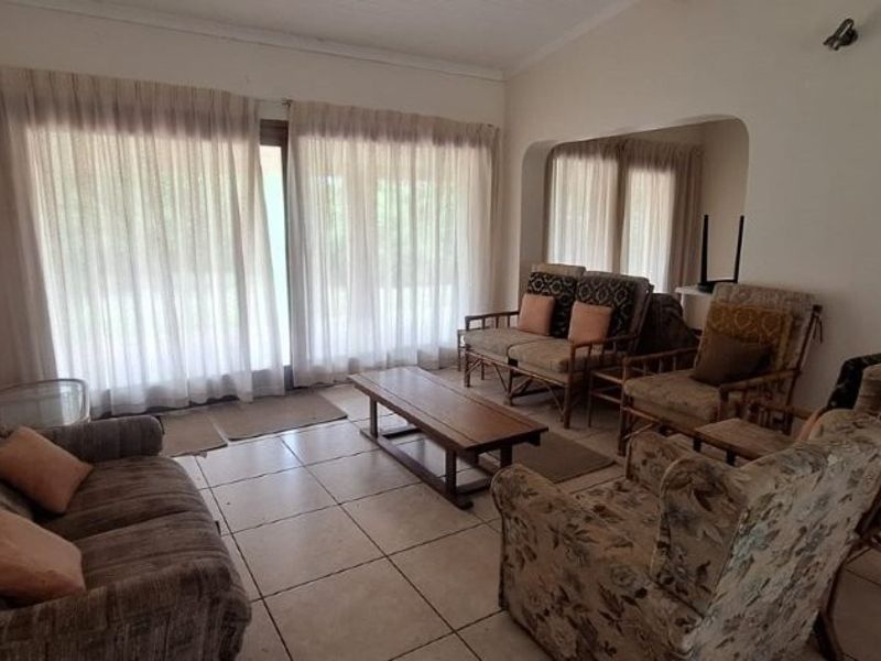 Spacious Family Home In A Quiet Cul-de-Sac In Southport. - Photo 9