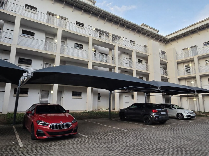 Modern 2 Bedroom Apartment for sale in Broadacres, Fourways  - Photo 9