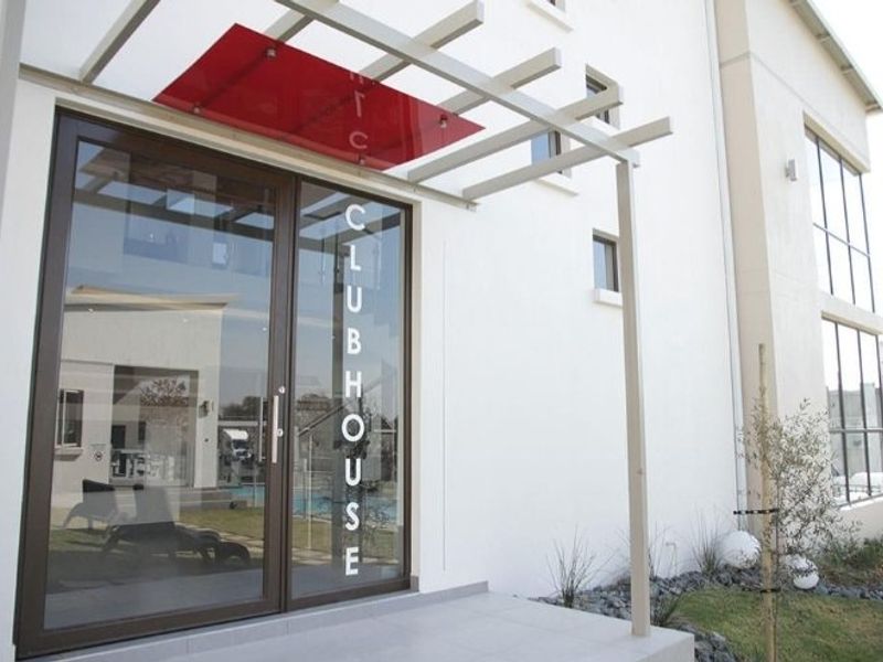 Modern 2 Bedroom Apartment for sale in Broadacres, Fourways  - Photo 2