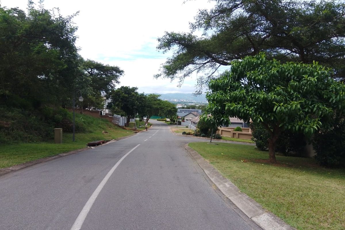 Prime Vacant Land for Sale in Elawini Luxury Residential Estate – 2149 sqm - Photo 4