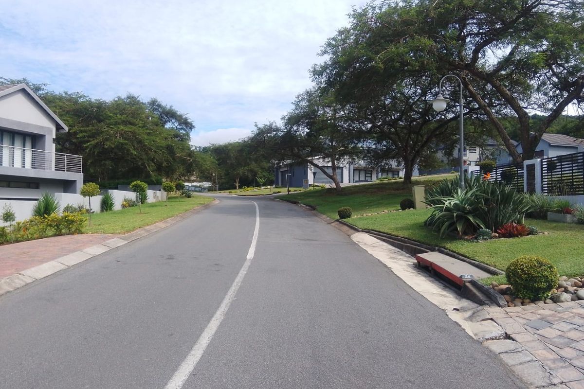 Prime Vacant Land for Sale in Elawini Luxury Residential Estate – 2149 sqm - Photo 3