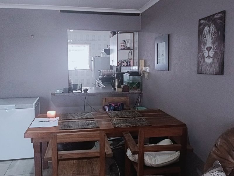 Modern & Secure Living at Unit 8 Melrose Place,  Rangeview - Photo 6