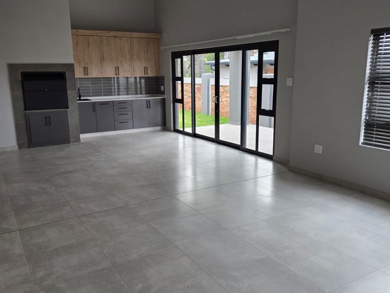 Prime rental townhouse - Newly Built - Photo 6