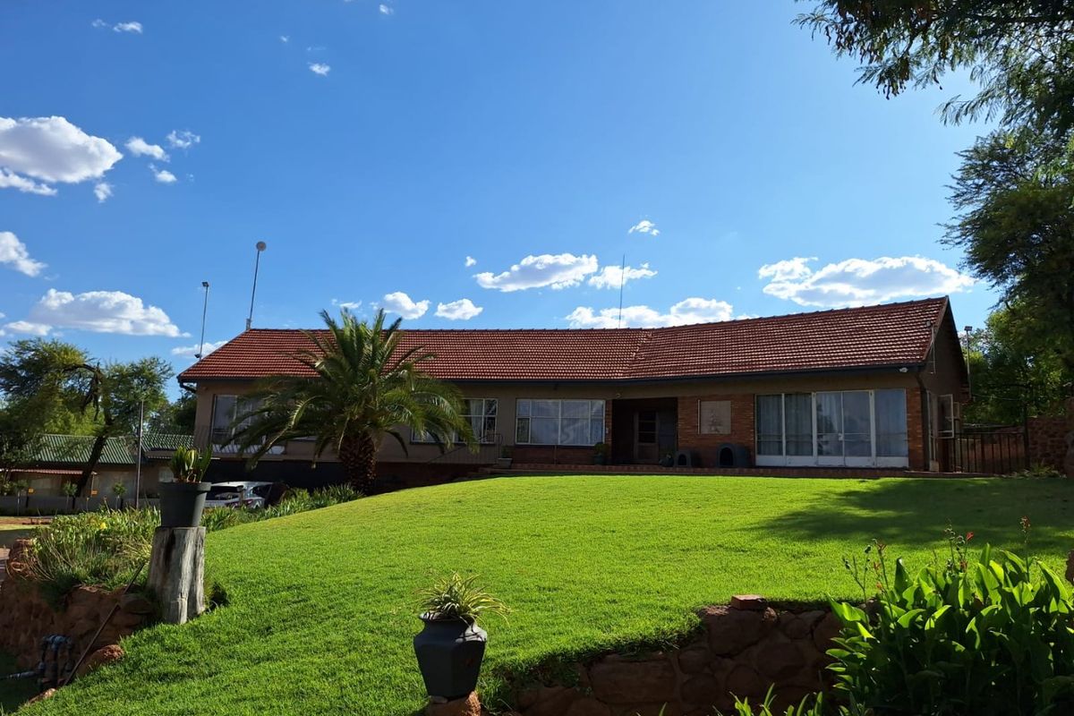 Smallholding for sale in Oudorp. - Photo 2