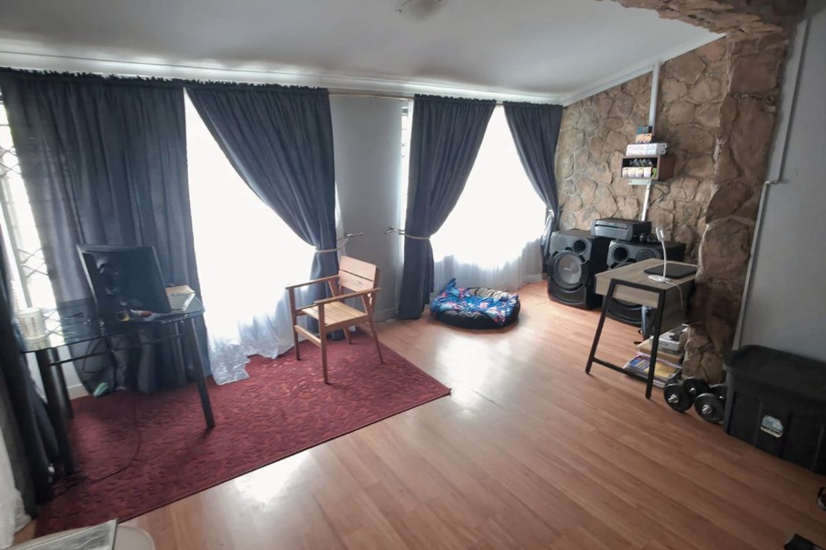 TWO PROPERTIES FOR THE PRICE OF ONE !!!!!! IN MOSLEY PARK EXCLUSIVE SOLE MANDATE - Photo 4