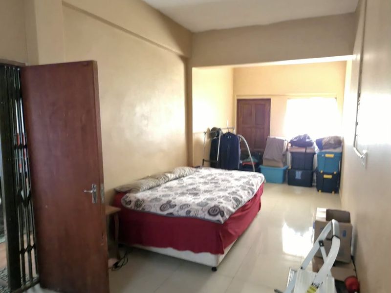 STUNNING 5 BEDROOM  FAMILY HOME IN MOSLEY PARK EXCLUSIVE SOLE MANDATE - Photo 9