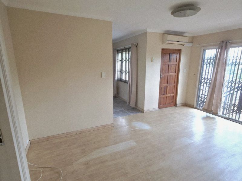 TWO PROPERTIES FOR THE PRICE OF ONE !!!!!! IN MOSLEY PARK EXCLUSIVE SOLE MANDATE - Photo 10