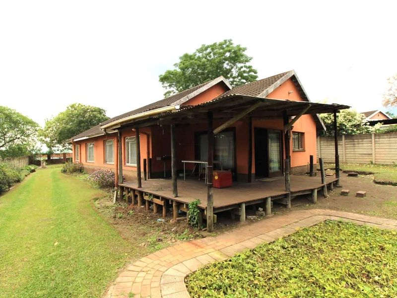 3-Bedroom Freestanding Family Home For Sale,  Ria Avenue, Linfield Park, Pietermaritzburg - Photo 2