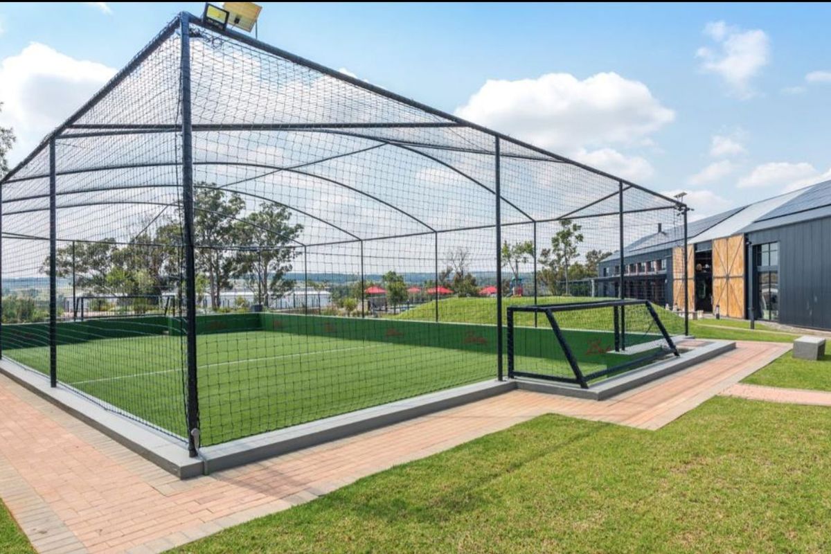 TWO BEDROOMS AND TWO BATHROOMS - Photo 2