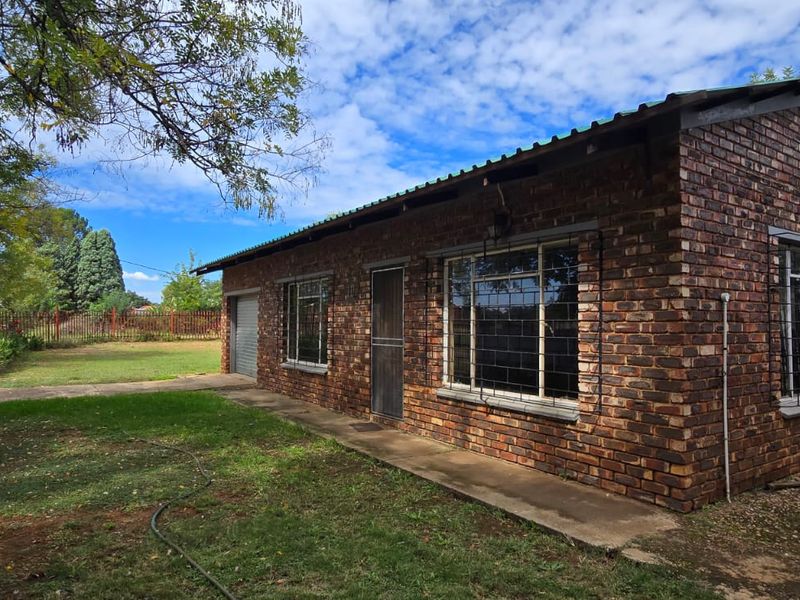 Great Opportunity for First-Time Buyers or Investors! - Photo 2