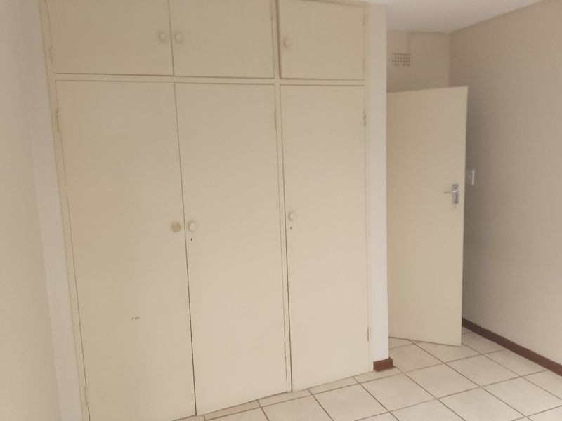 Prime Location in Kensington B, Randburg - Photo 8