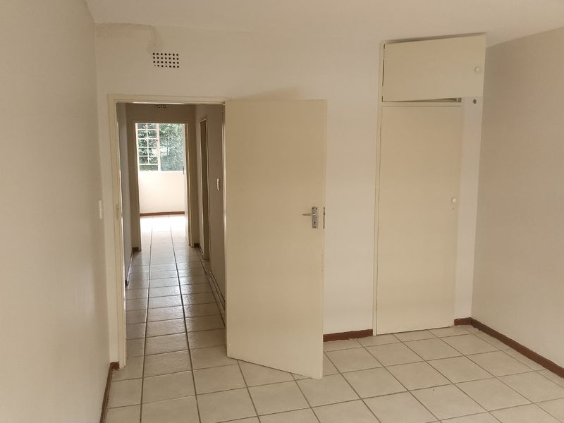 Prime Location in Kensington B, Randburg - Photo 6