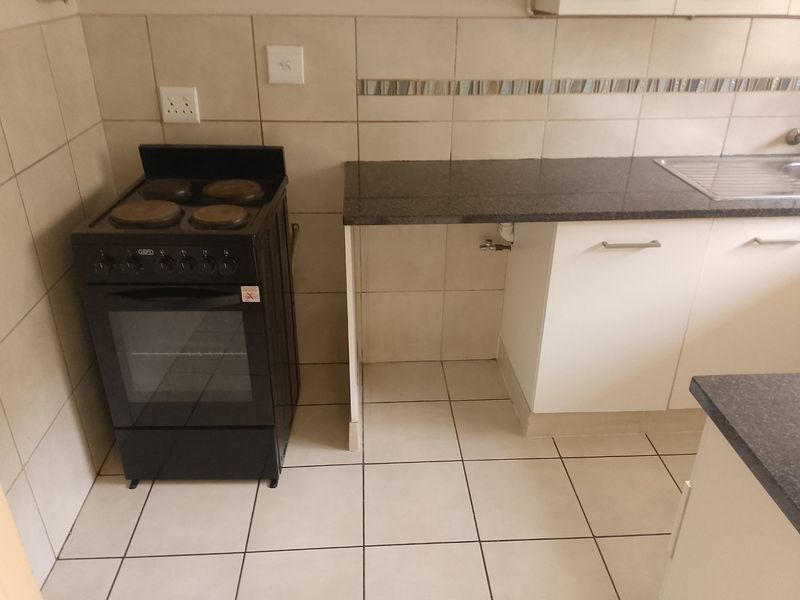 Prime Location in Kensington B, Randburg - Photo 2