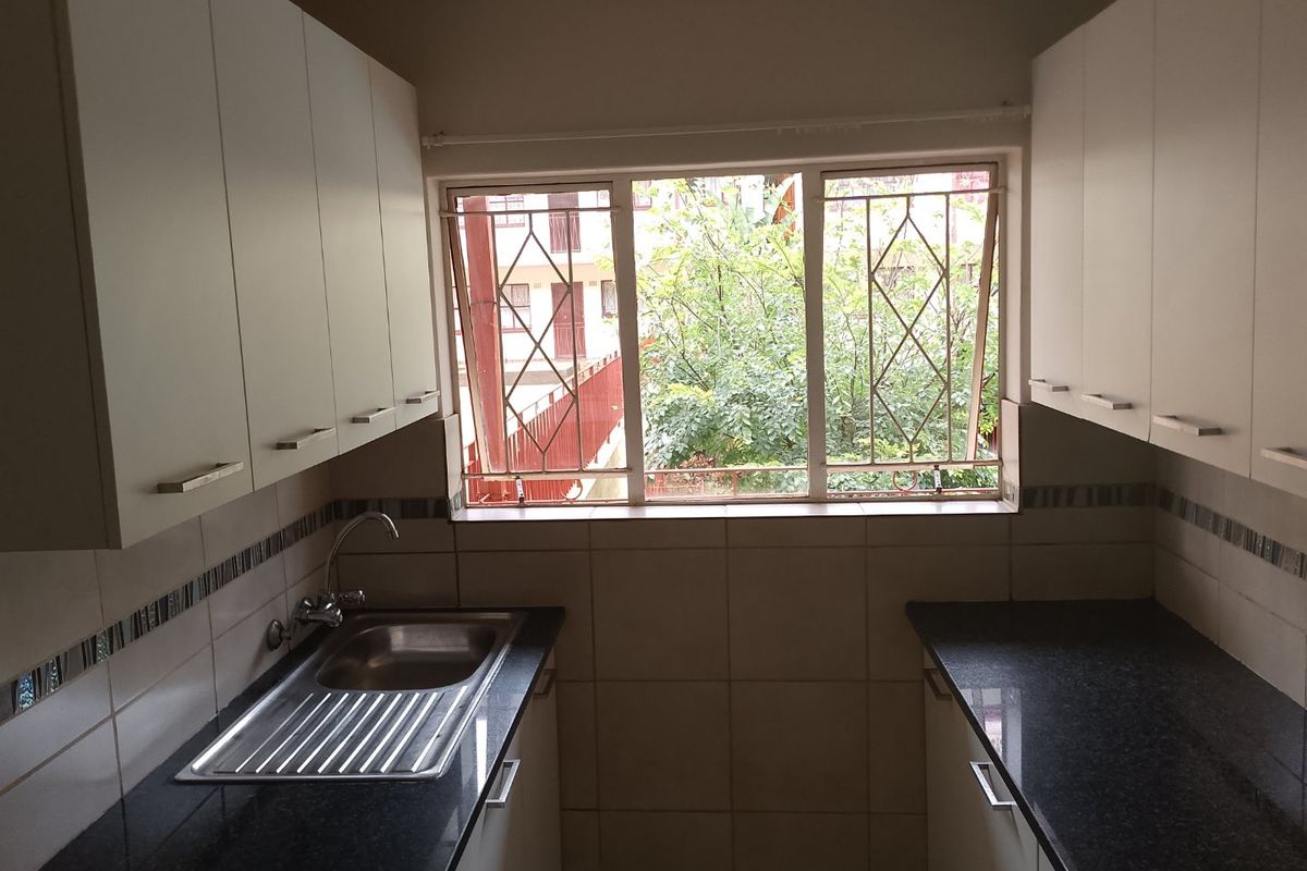 Prime Location in Kensington B, Randburg - Photo 5