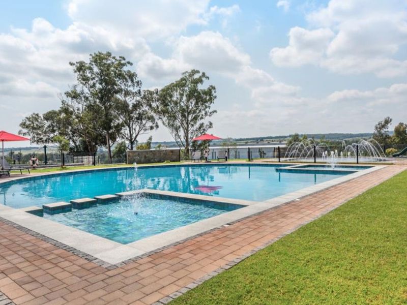 TWO BEDROOMS AND ONE FULL BATHROOM - Photo 4