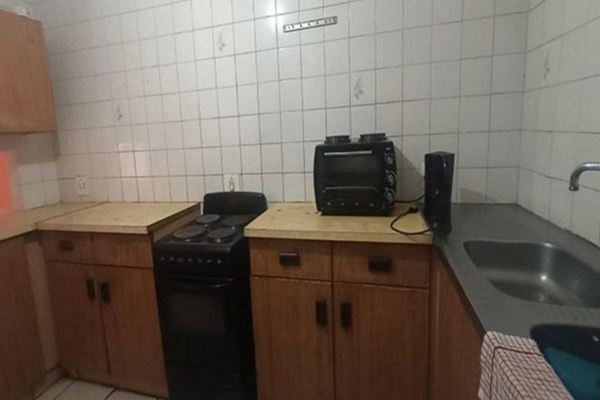 Modern 2-Bedroom Family apartment with nice and clean interior  - Photo 2