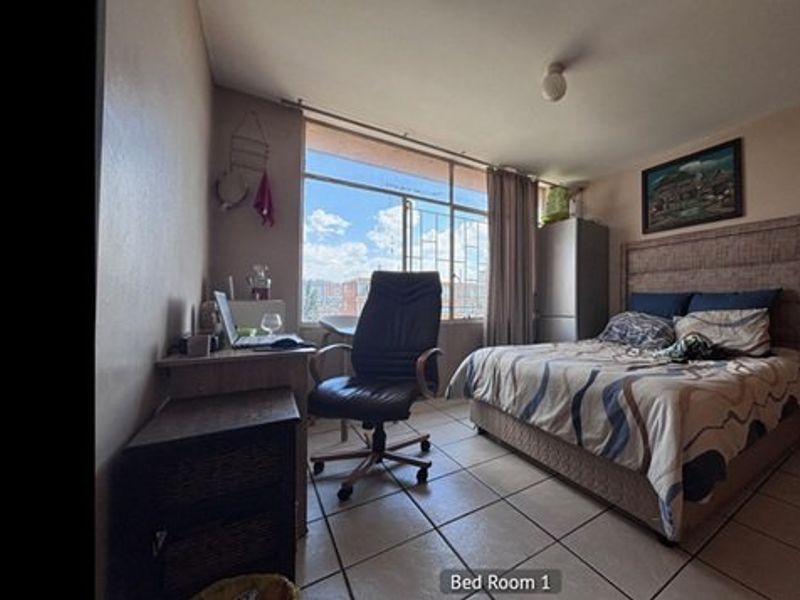 Modern 2-Bedroom Family apartment with nice and clean interior  - Photo 4