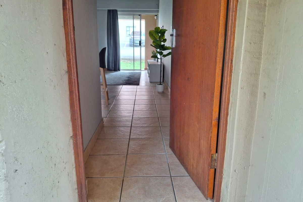 2 bedroom Lock-Up and Go in Albemarle for R545 000 - Photo 5