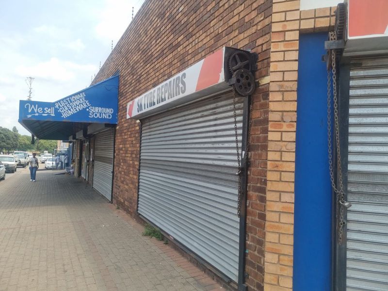 PRIME COMMERCIAL PROPERTY TO LET!!! - Photo 3