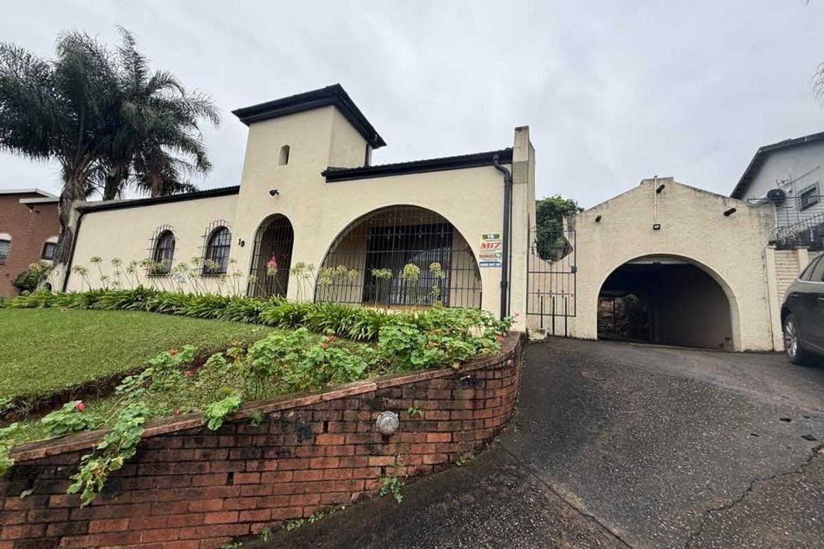 Solid Home with Strong Bones in a Sought after Family Neighborhood with endless potential!!! - Photo 2